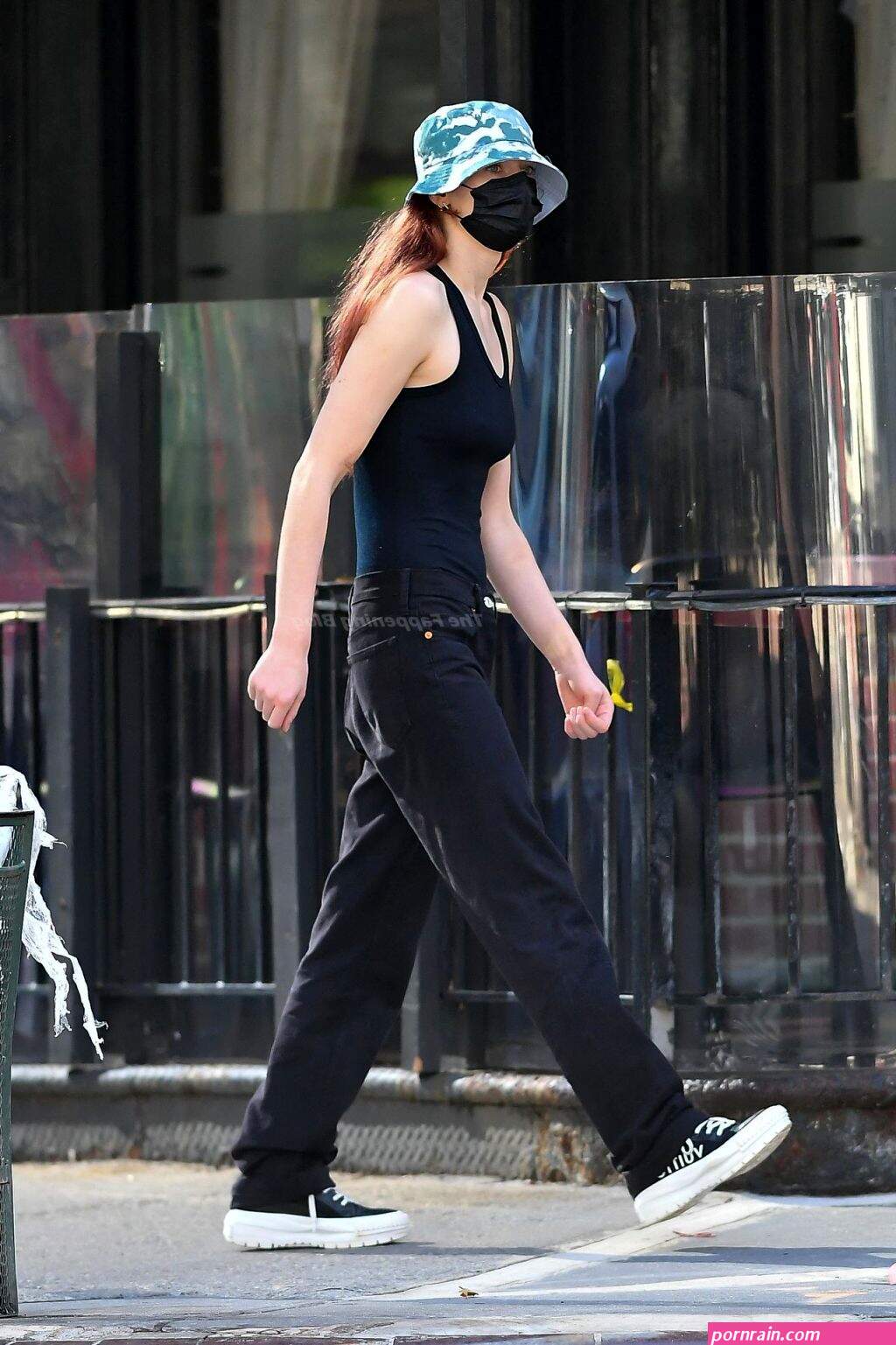 sophie turner joe jonas walk around by the hudson river in nyc