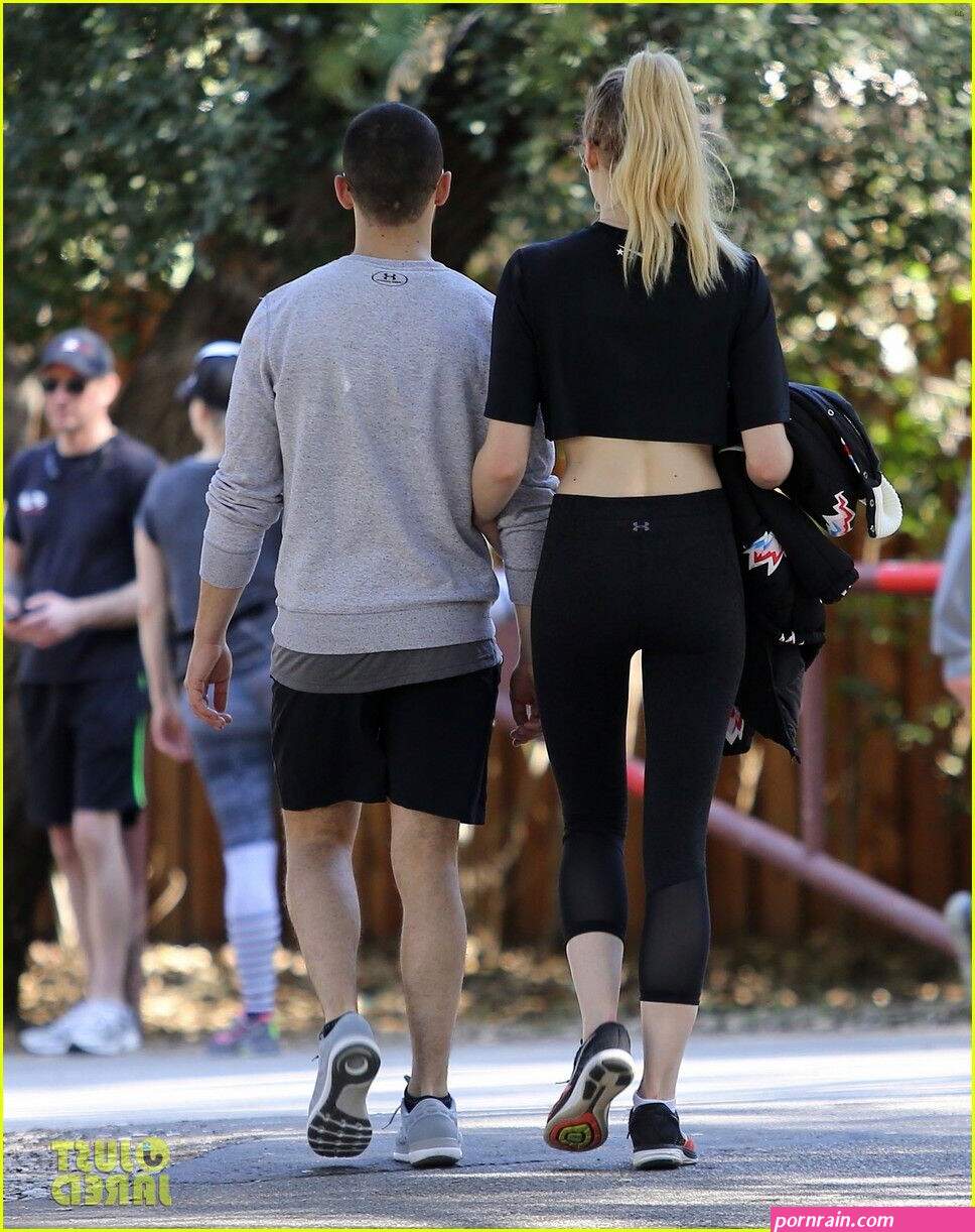 sophie turner joe jonas walk around by the hudson river in nyc