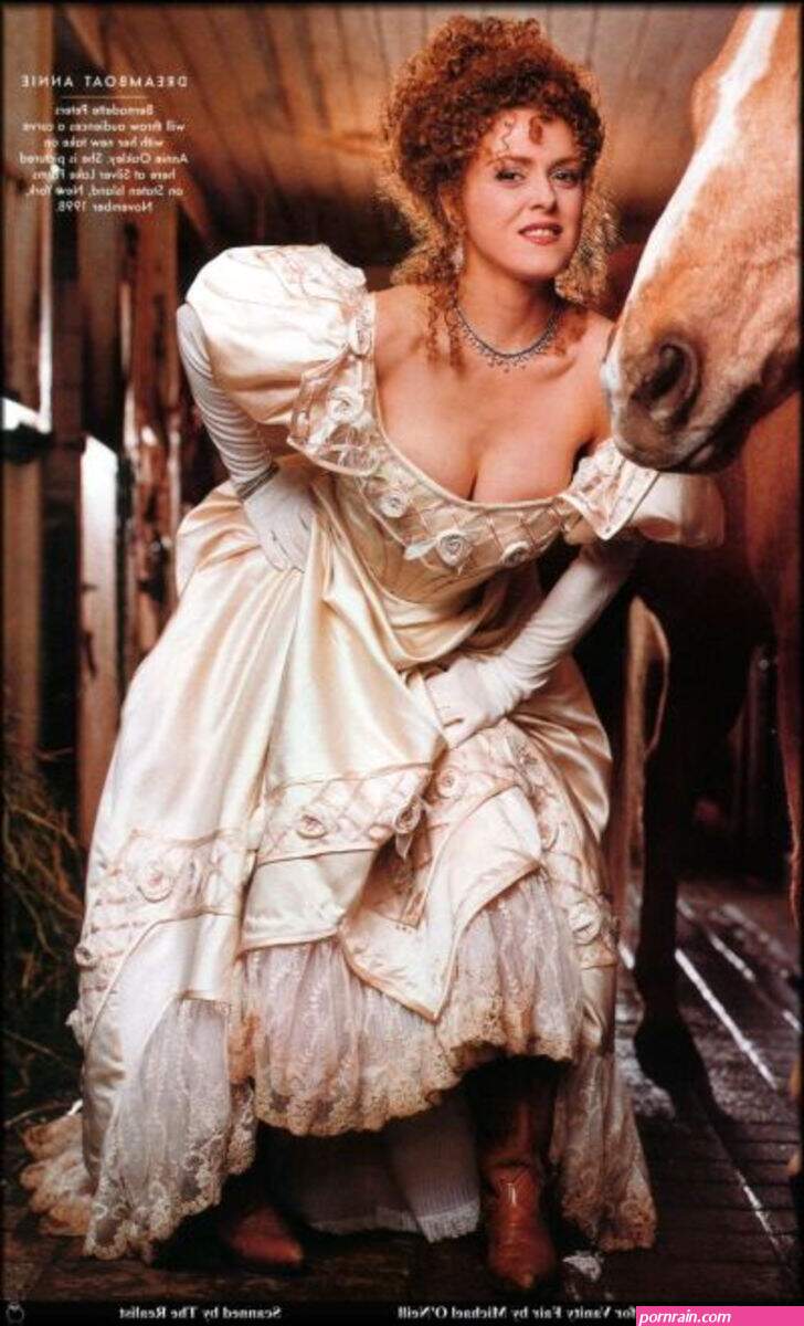 bernadette peters sexy