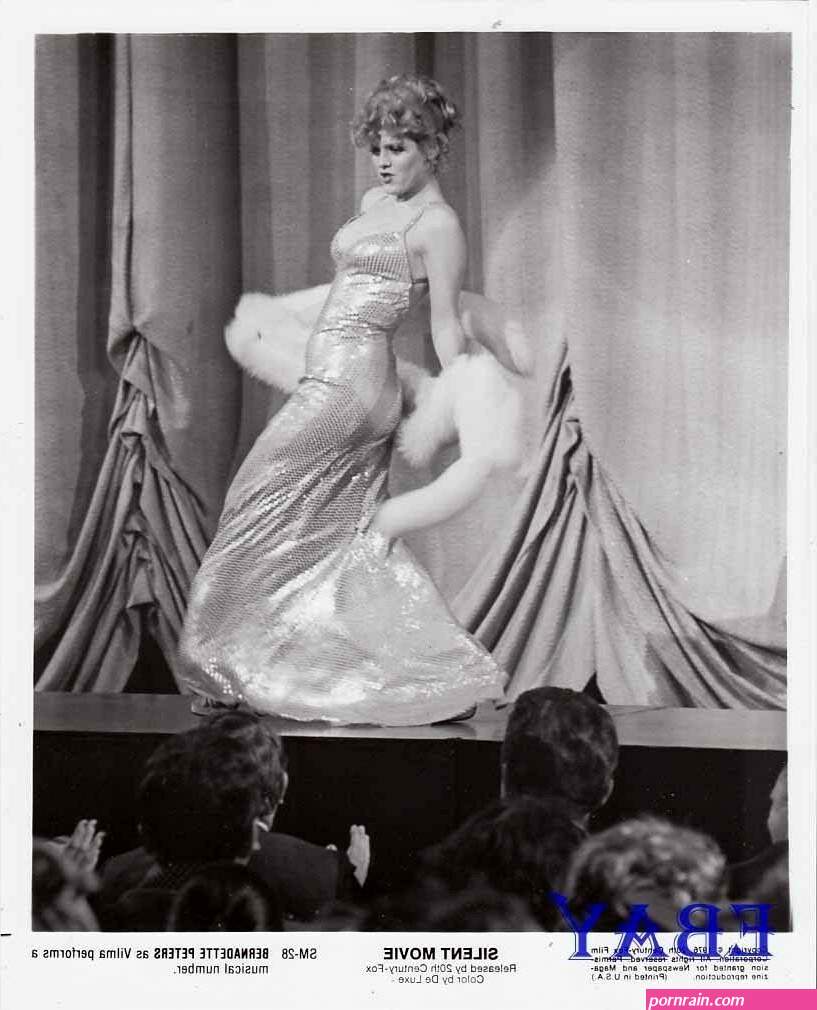 bernadette peters sexy