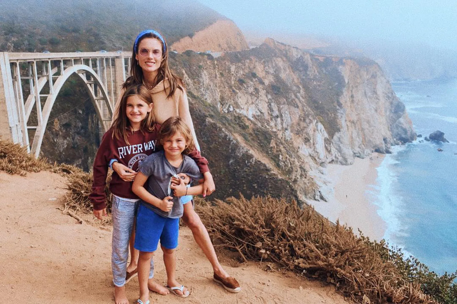alessandra ambrosio enjoys her vacation in mexico