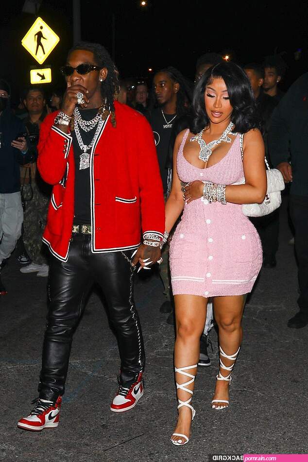 offset gets caught leaving drakes afterparty with a mystery woman