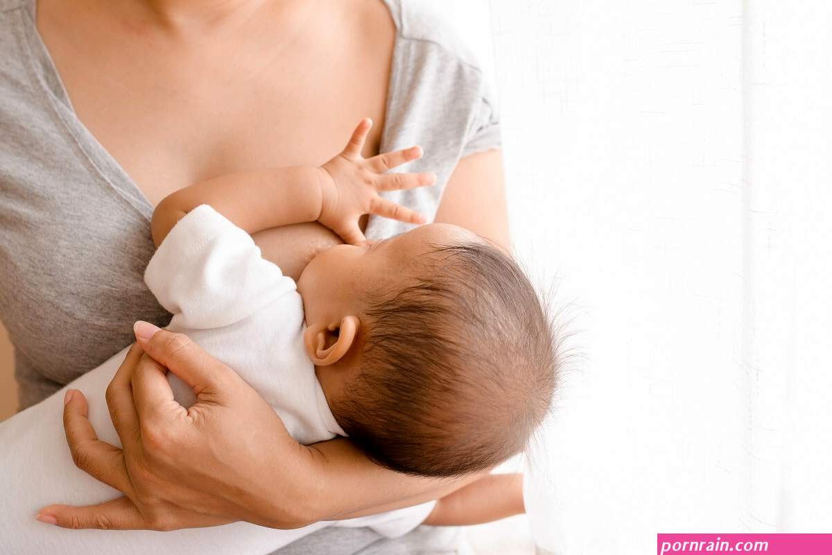 द स आ ट ह ट big boob moms