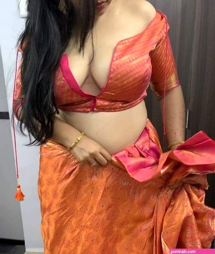 porn tits saree photo