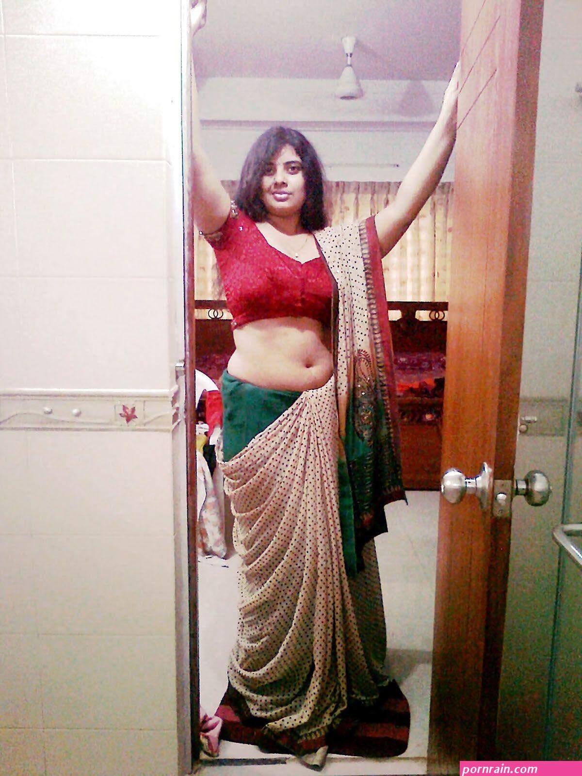 porn tits saree photo