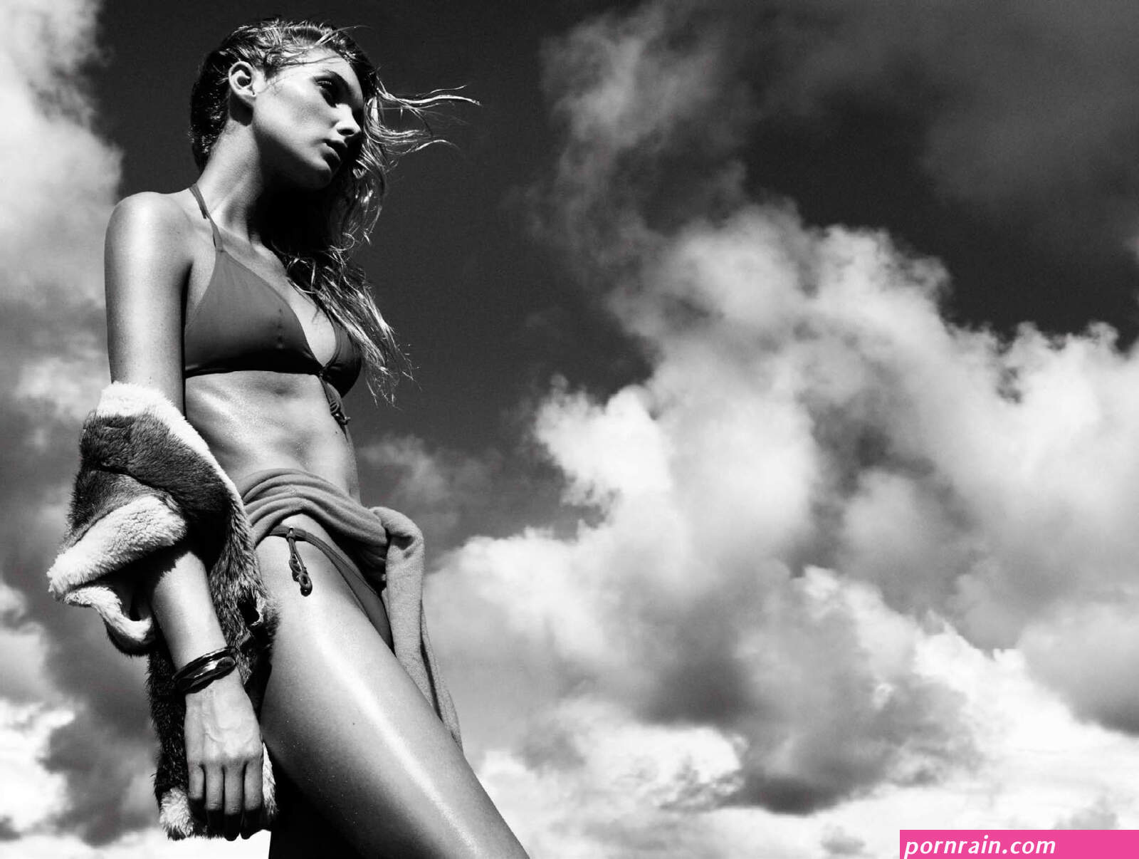 elsa hosk sexy topless vogue