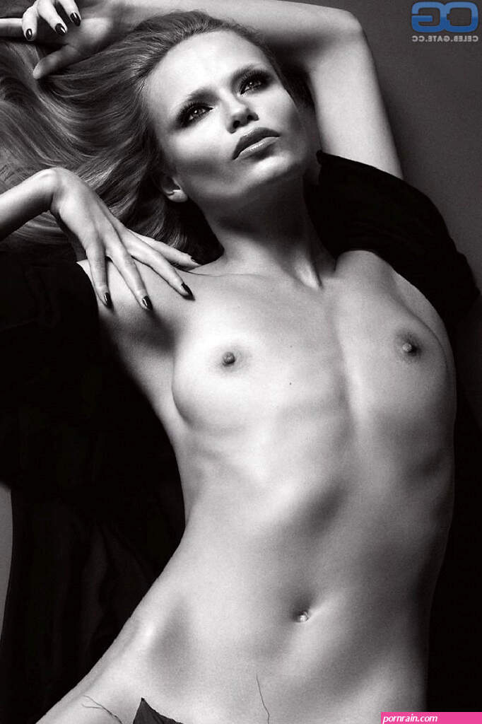 natasha poly nude sexy