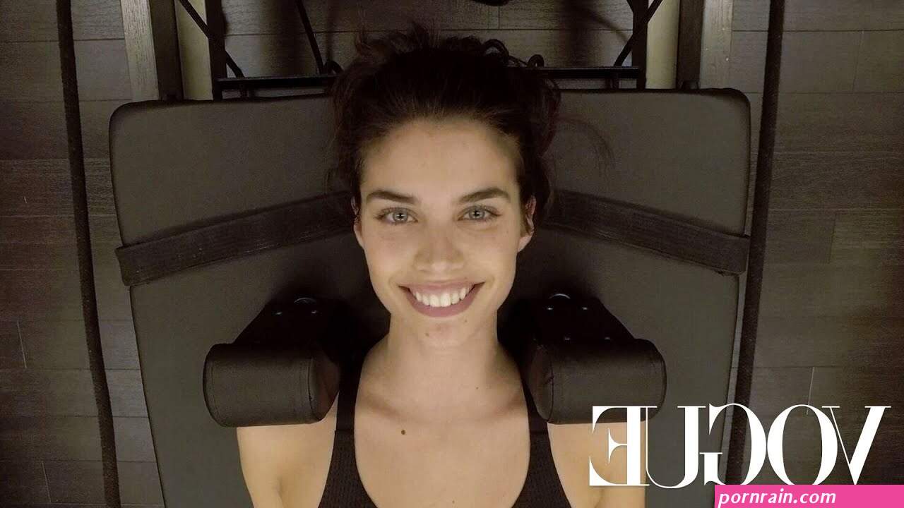 sara sampaio shows off her toned physique attending a pilates class