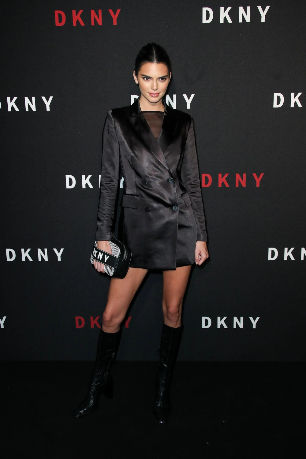 sara sampaio shows off her toned physique attending a pilates class