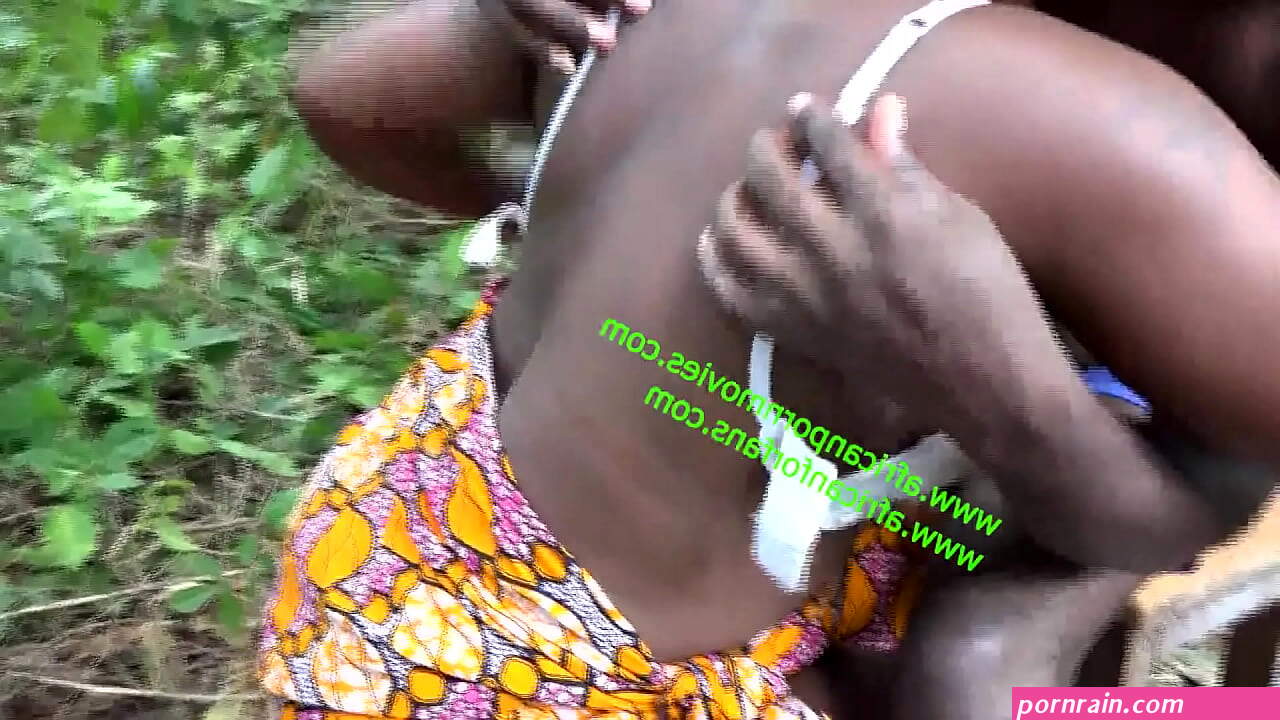 show big black camaroun woman actress naked hairy photo picture