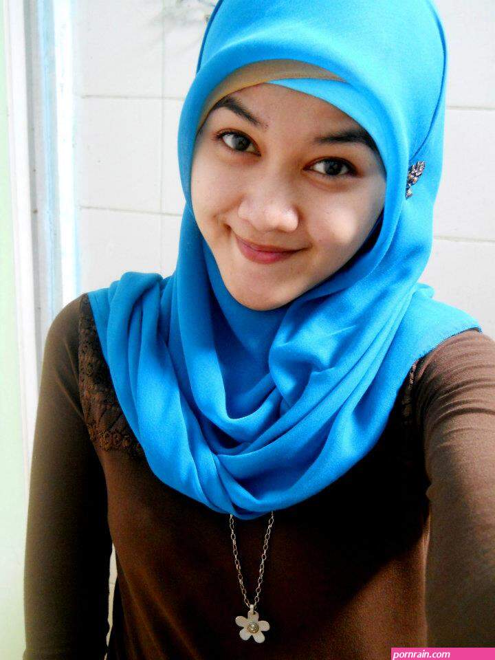 jilbab montok bahenol