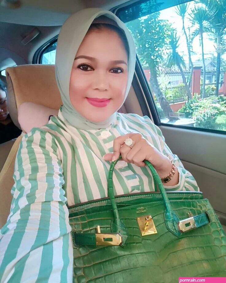 jilbab montok bahenol