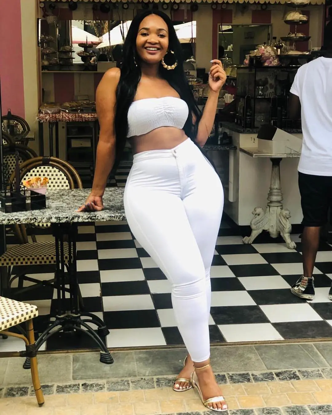 rich sugar mummies with phone numbers