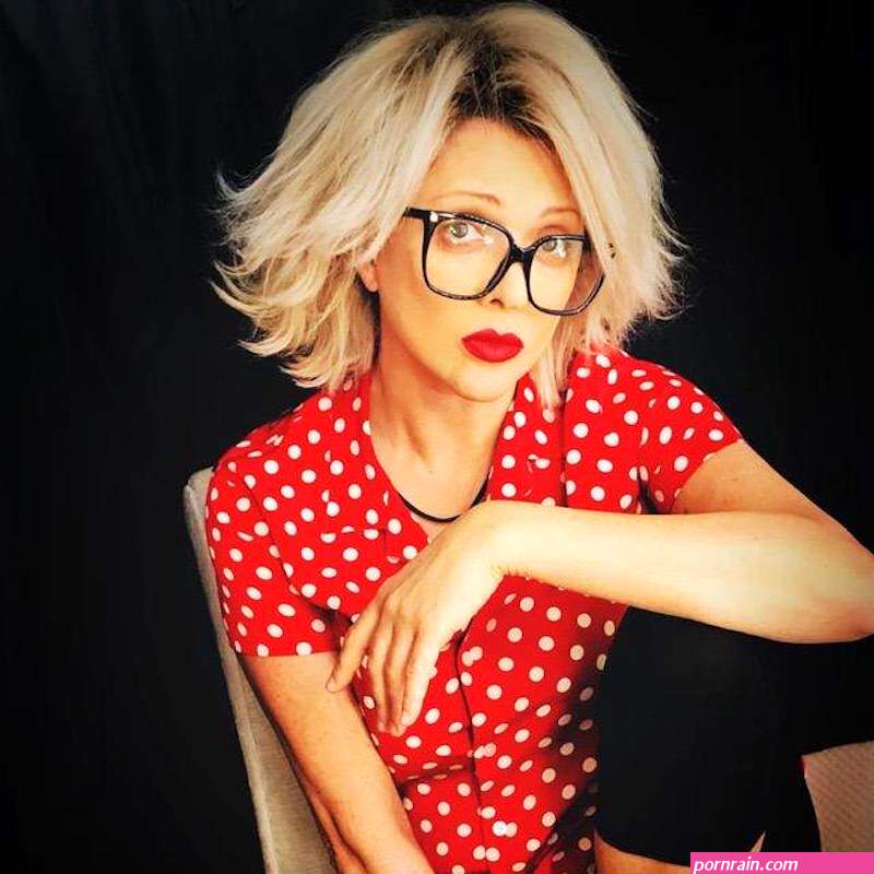 emily knight pornoları