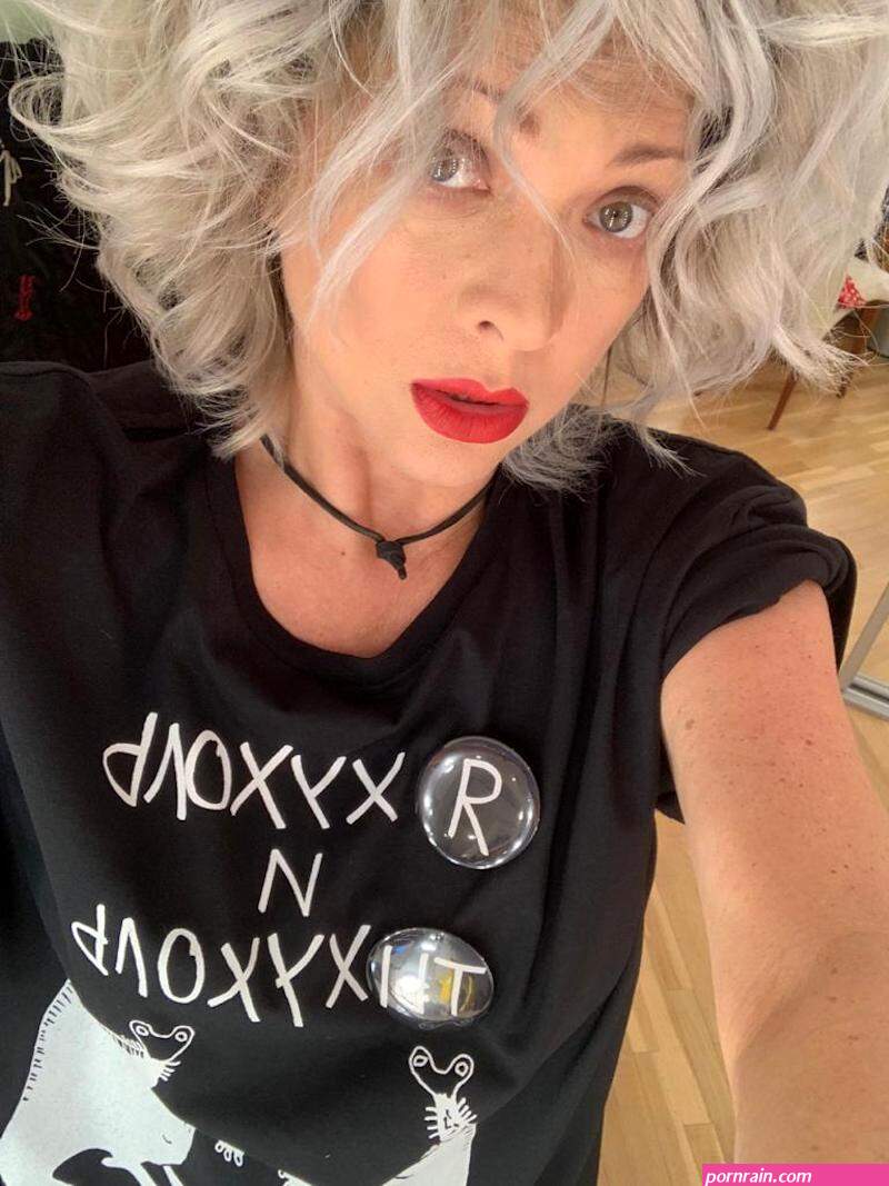 emily knight pornoları