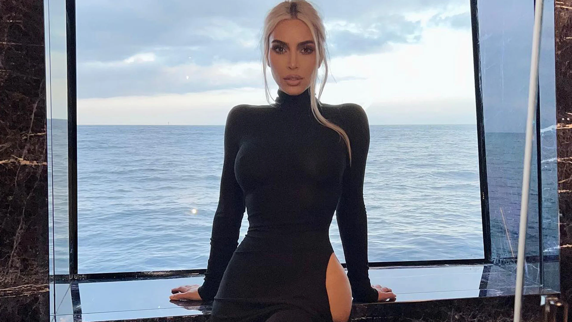 kim kardashian without bra