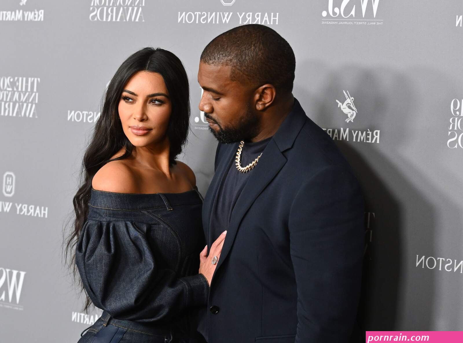 kim kardashian without bra