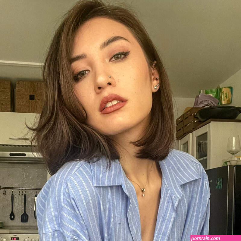 alice chen manyvids