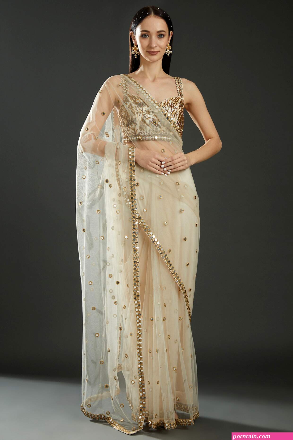 saree up nude pics