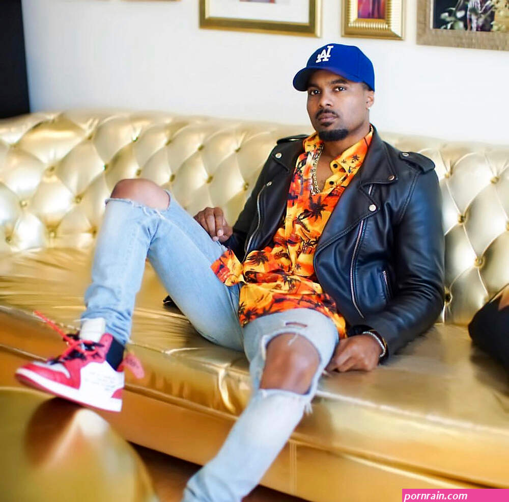 steelo brim wife