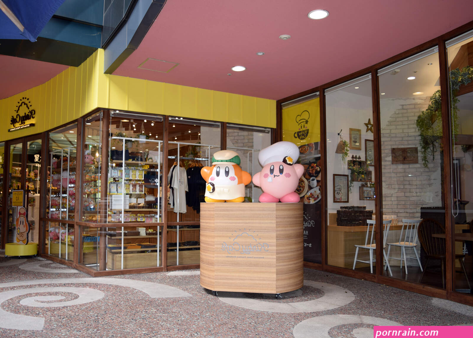 chubby girl cafe tokyo