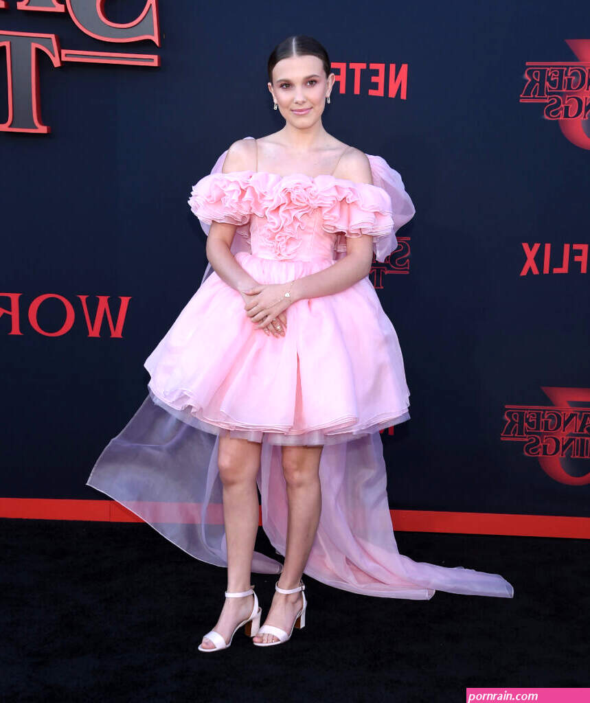 millie bobby brown feet