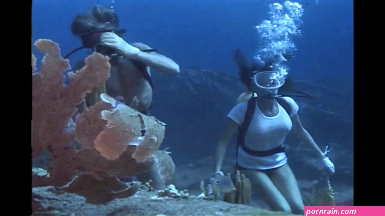 jacqueline bisset nude