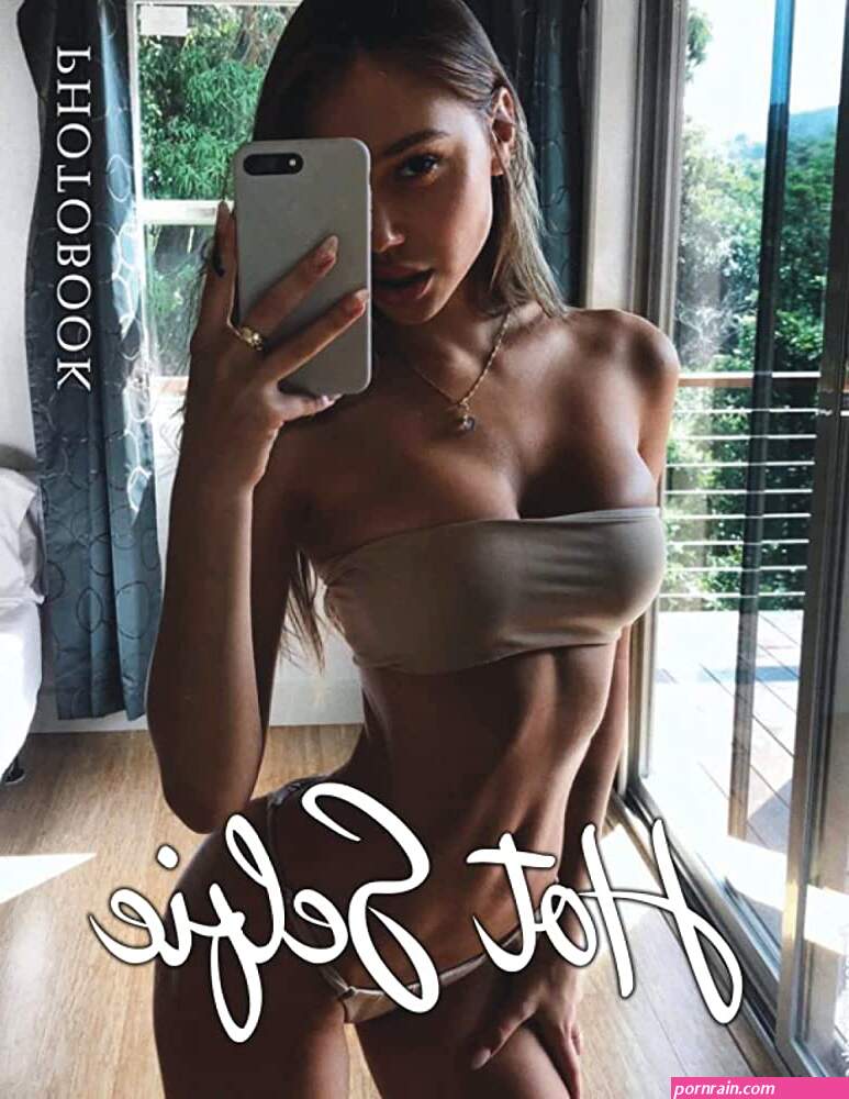 selfie boobs