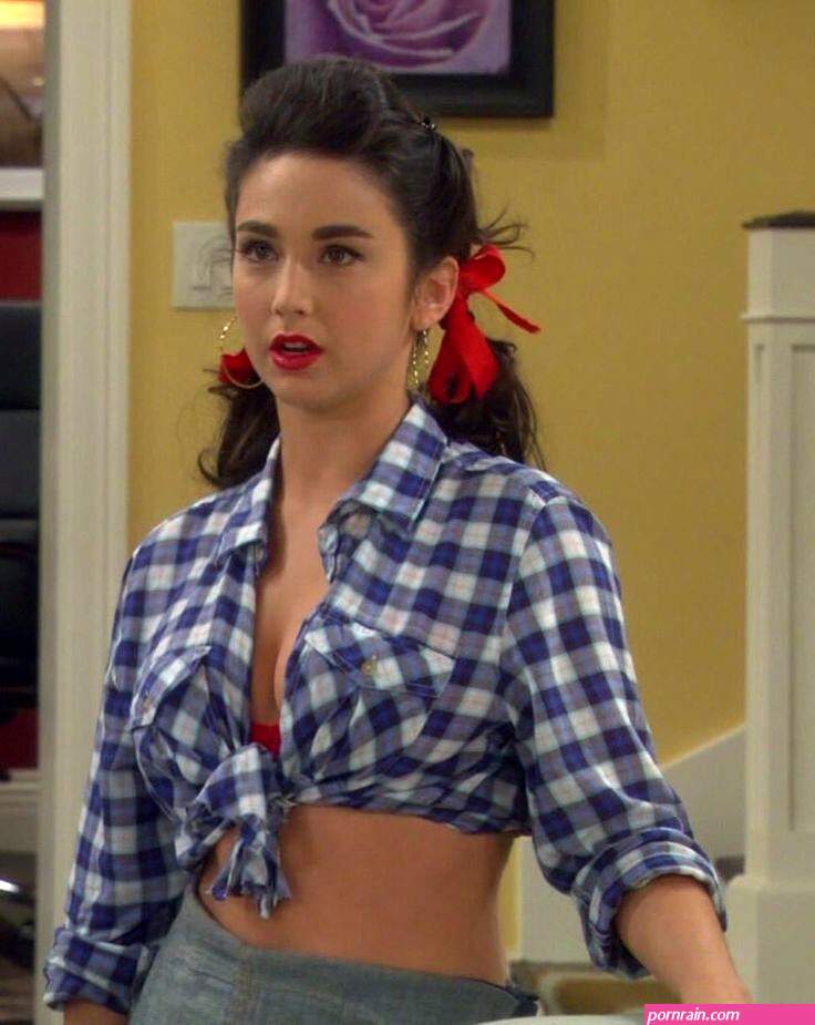 molly ephraim bikini