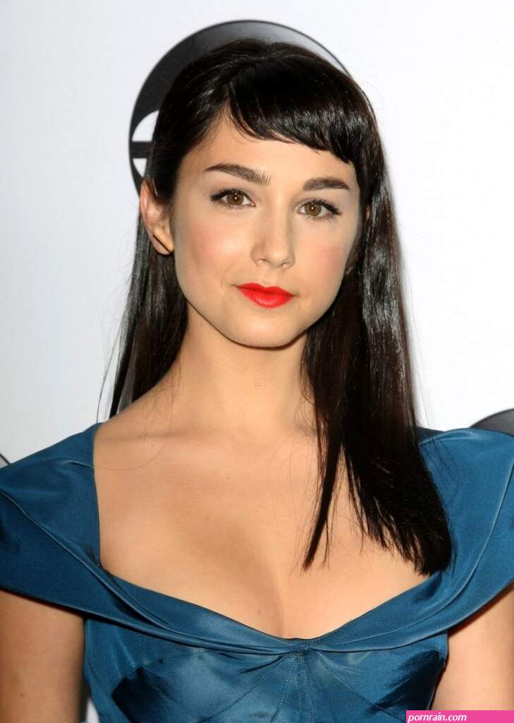 molly ephraim bikini