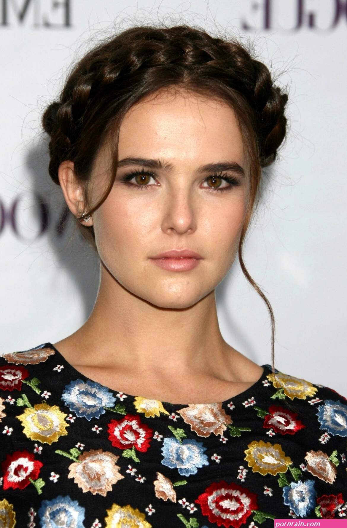 zoey deutch bikini
