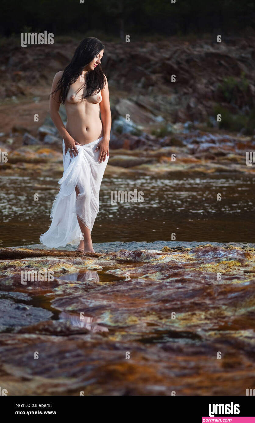 nature women nude