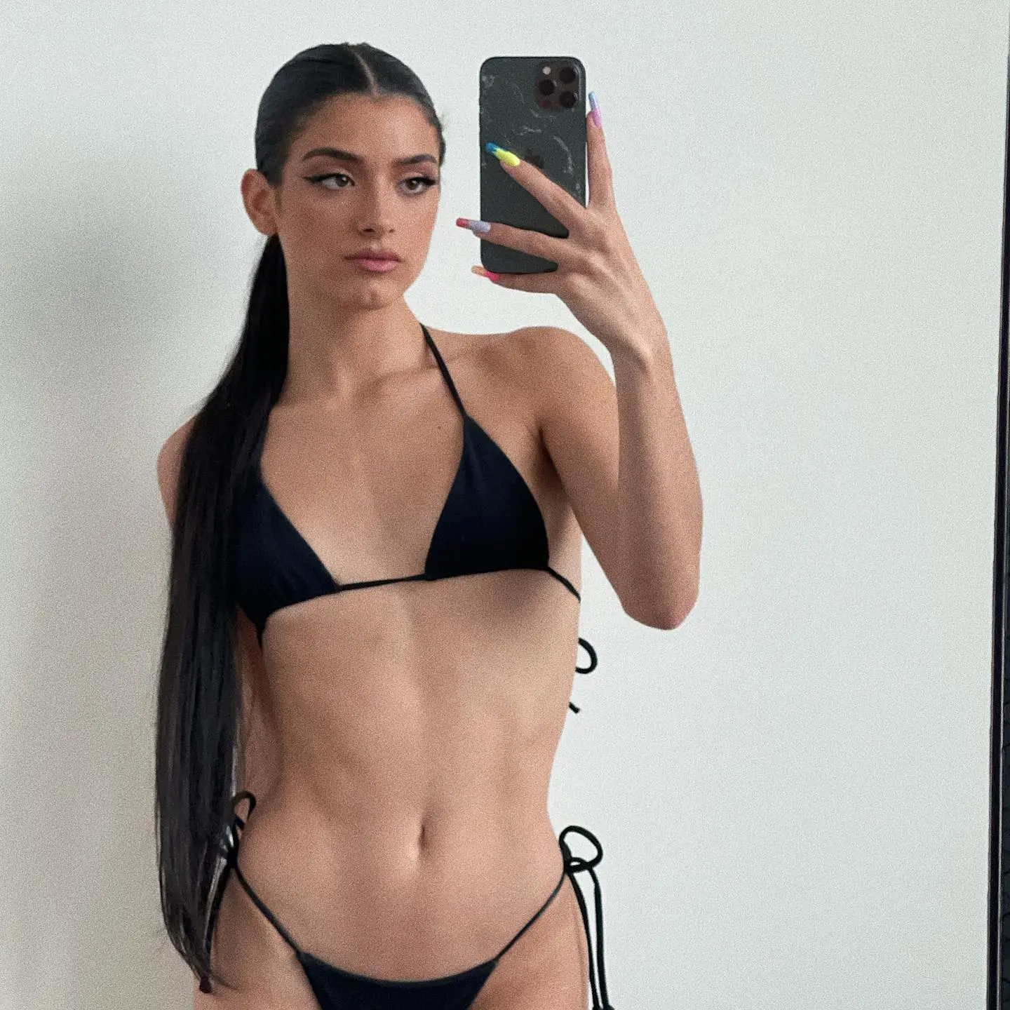 dixie danelio nudes