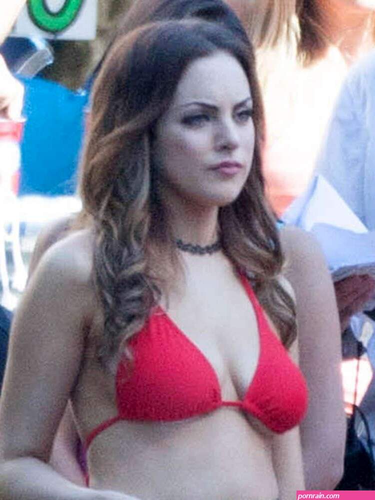 elizabeth gillies hot