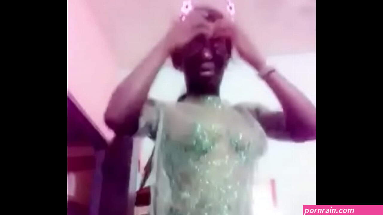 x video com femme avec grosse fesse et sein
