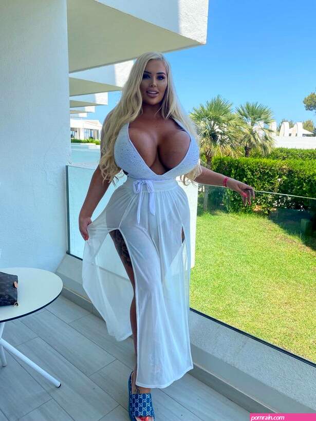 big titties models