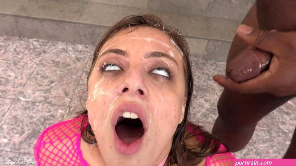 bukkake latina