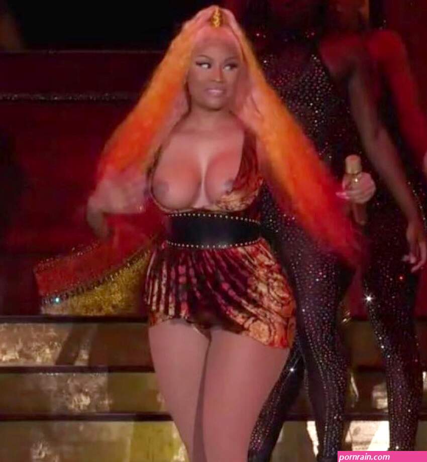 naked niky minaj