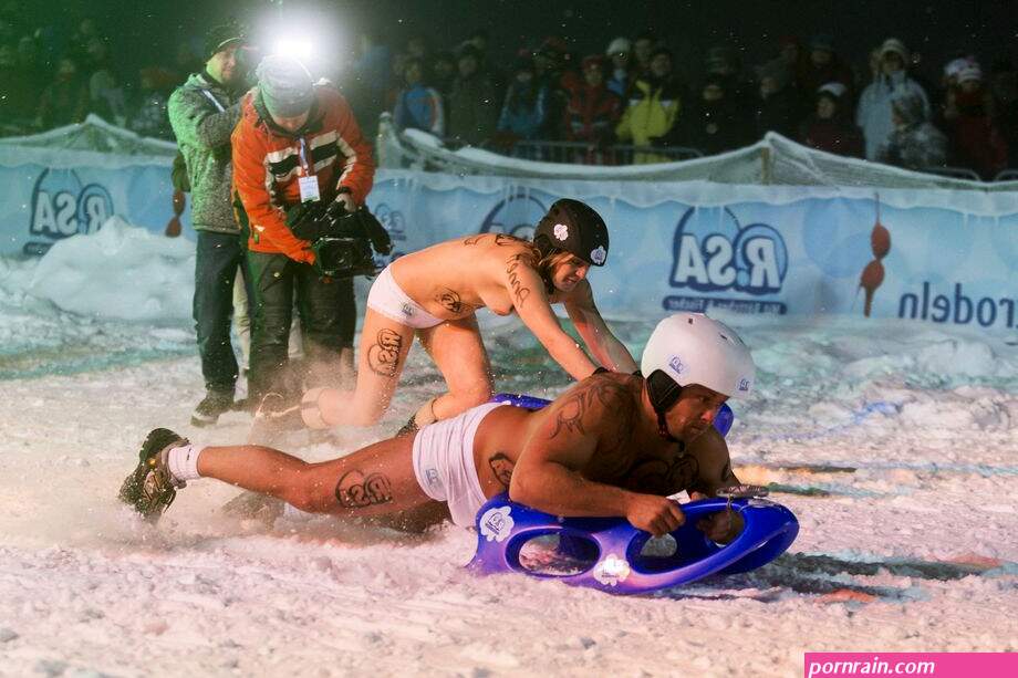 naked sports