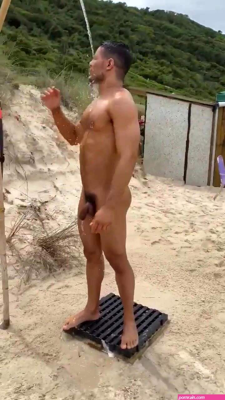muscle nude man