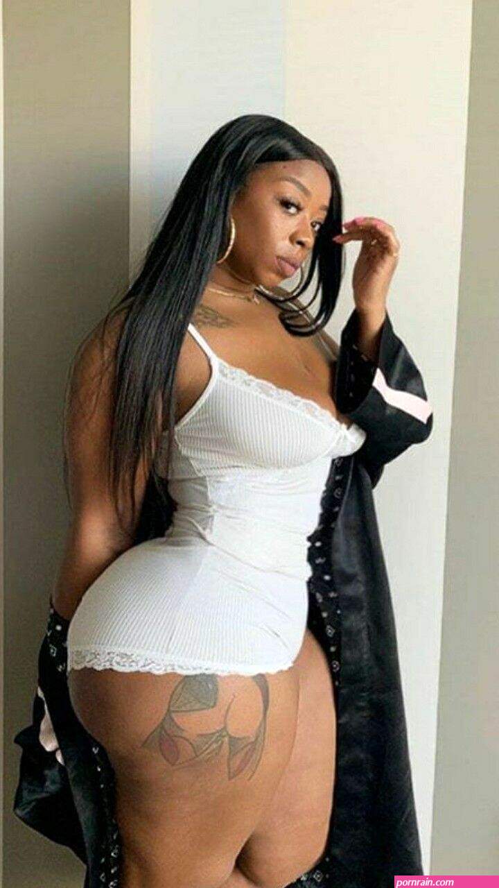 black booty thick