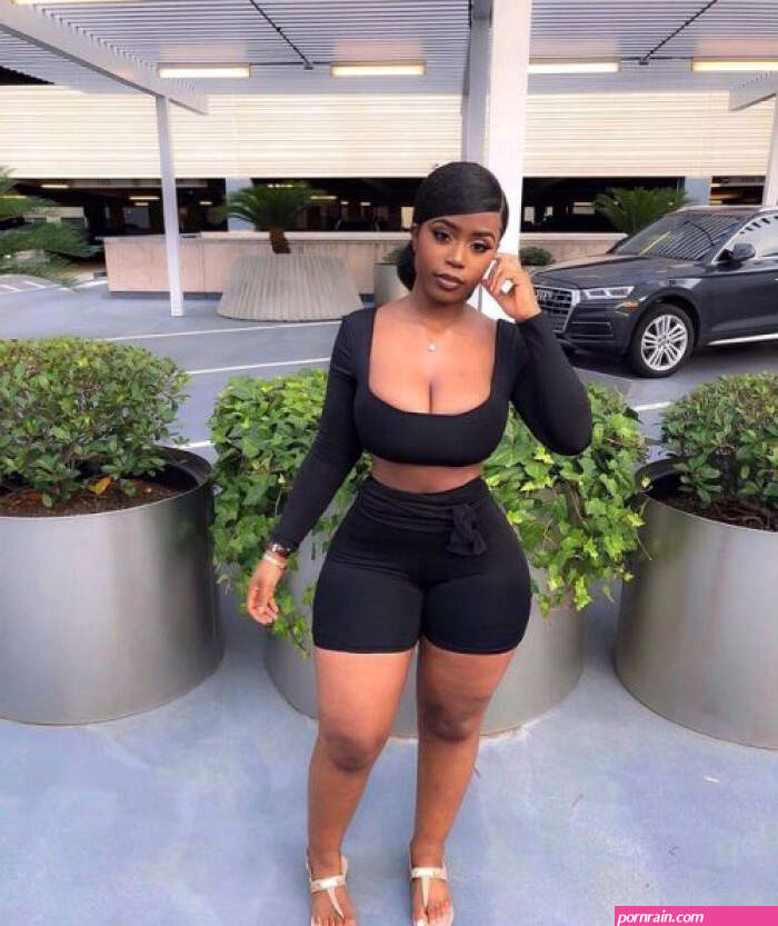 black booty thick