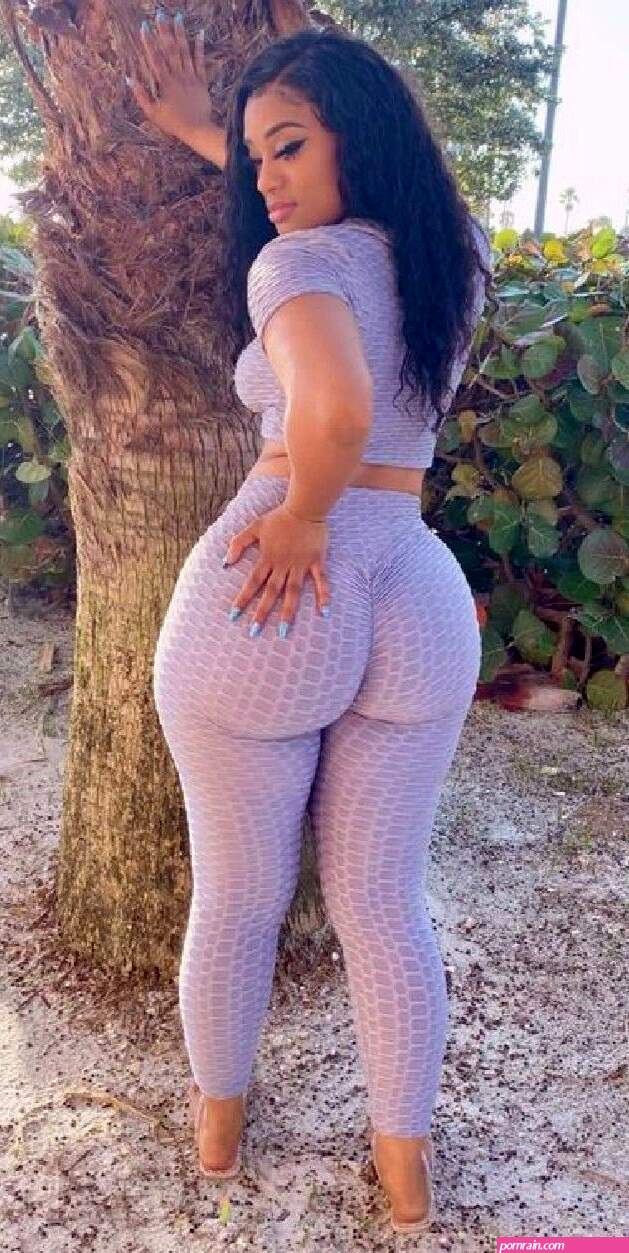 black booty thick