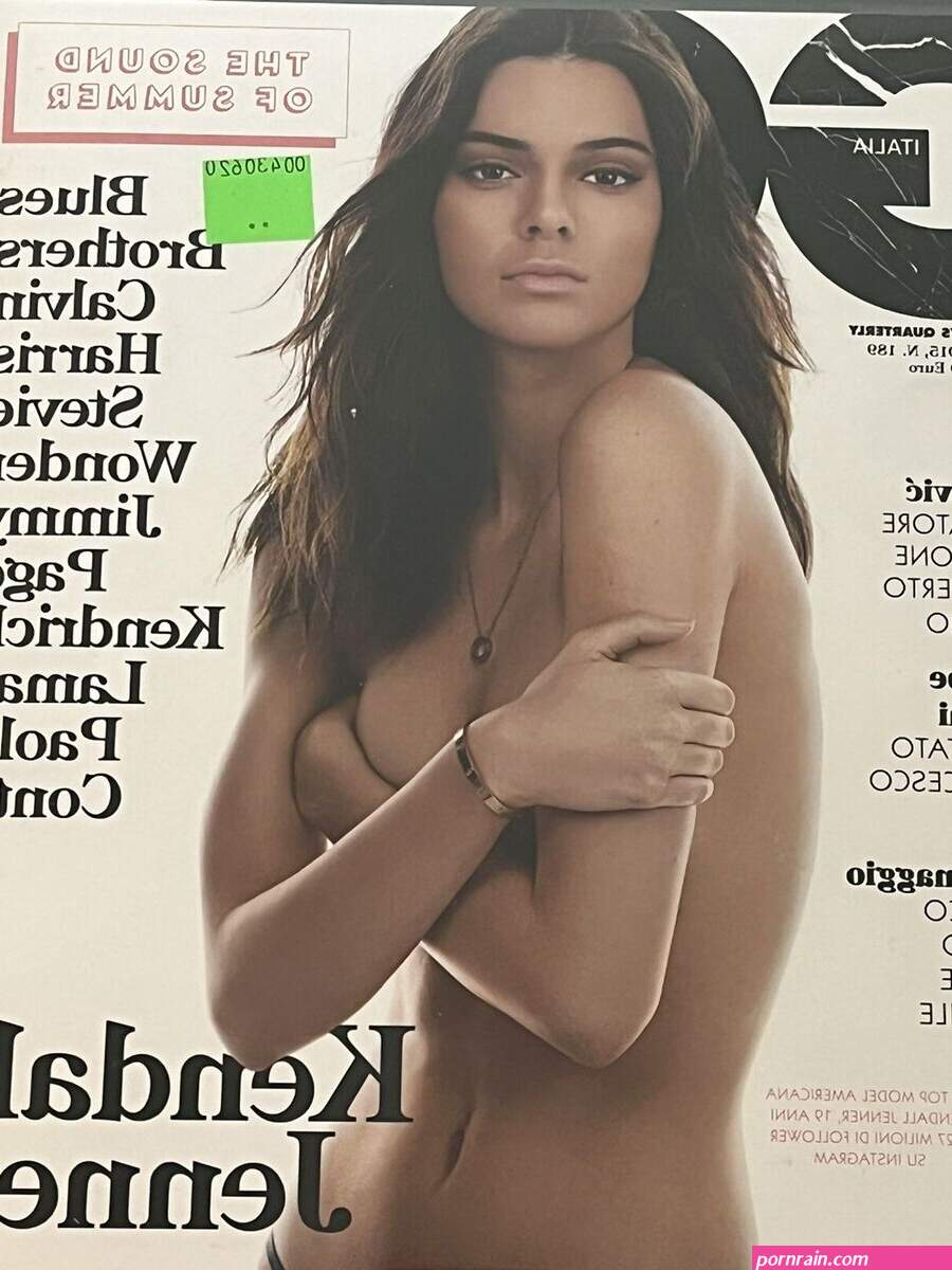 kendall jenner topless