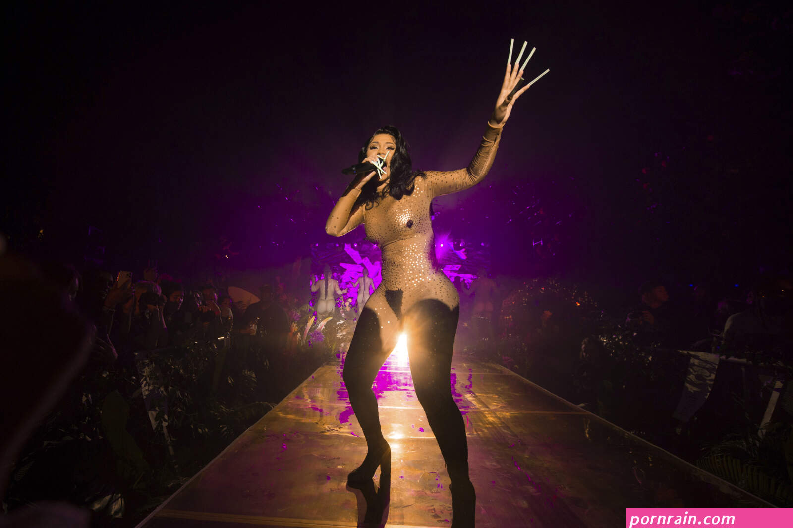 naked cardi b