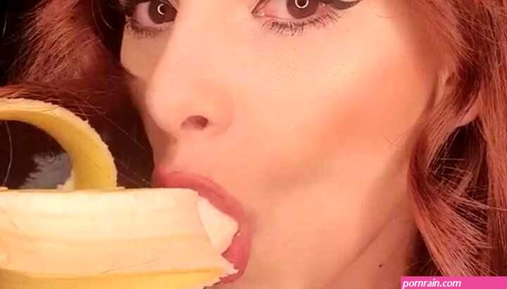 ASMR Banana Deepthroat Slobber