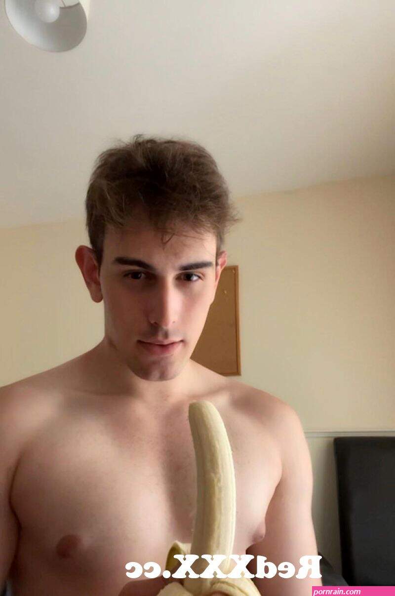 I can deepthroat this banana but I would rather deepthroat your dick daddy ;) from crystalstorm101 deepthroat Post