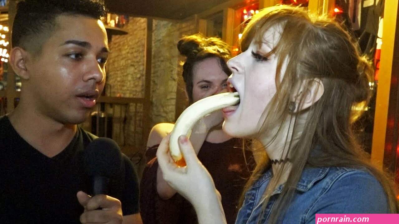 Girls Deepthroating a Banana in Public for $100