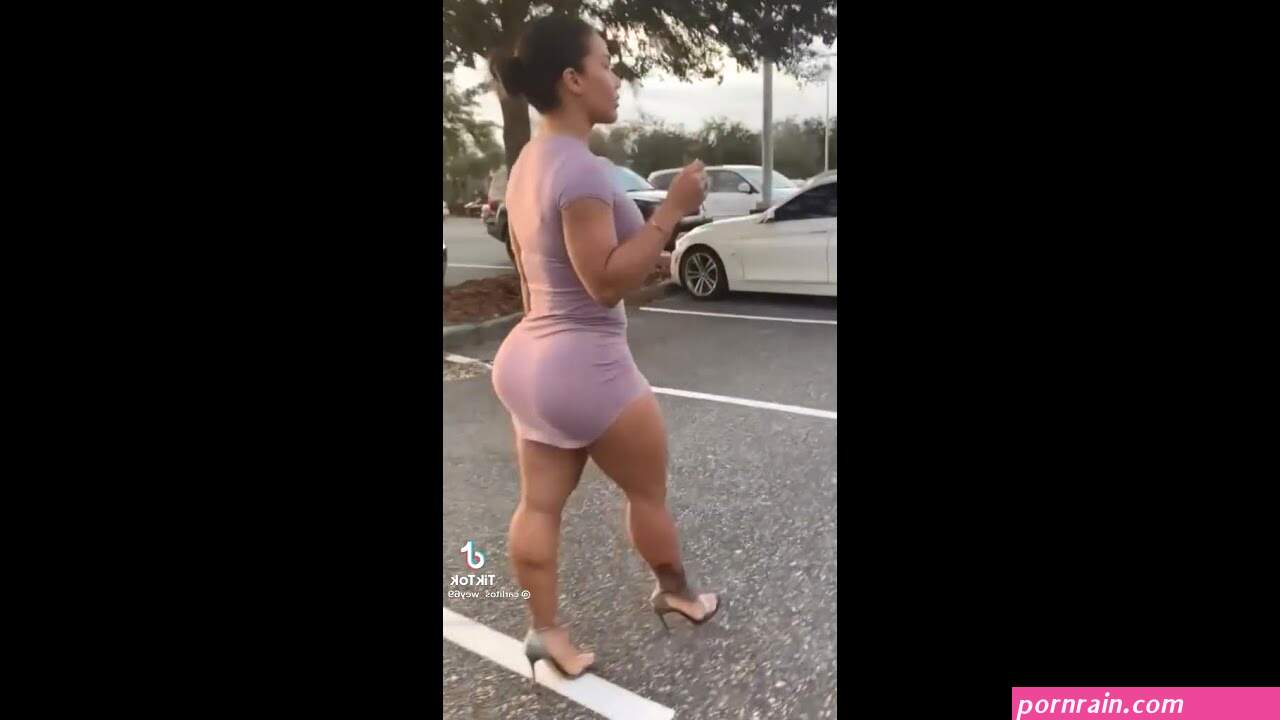 big booty walking