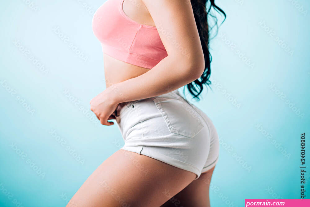 Close Beautiful Big Booty Woman White Short Shorts Blue, 59% OFF
